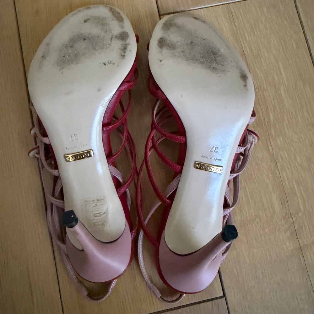 Gucci Red Multi-Strap Pearl Button Accent Slingback Heels - Picture 4 of 4